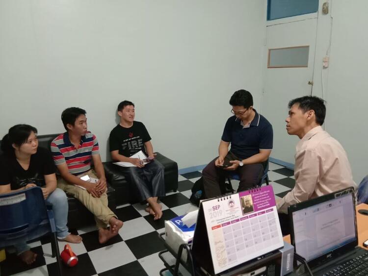 Kegiatan tim ketika melakukan proses cek peninjau dengan Hamba Tuhan